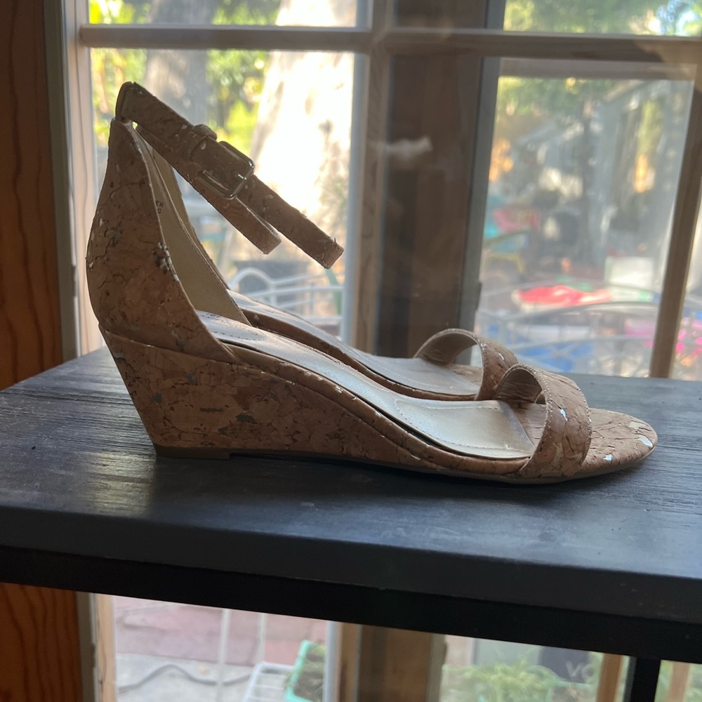 Bandolino cork wedge sandals women 6.5 New never worn